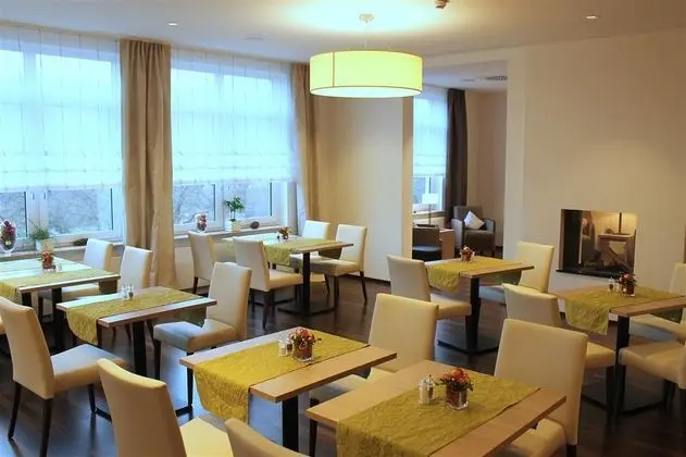 Best Western Queens Hotel Pforzheim-Niefern - Yeme / İçme