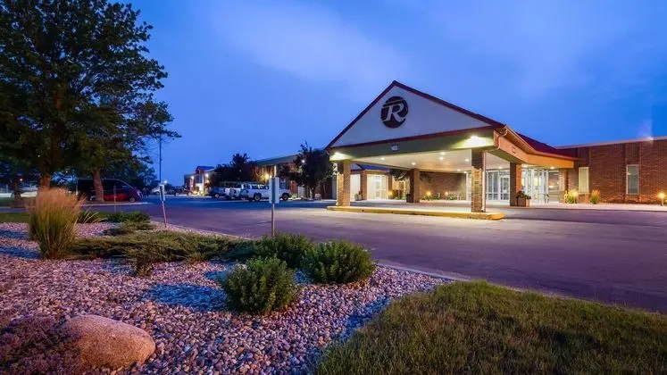 Best Western Ramkota Hotel - Dış Mekan