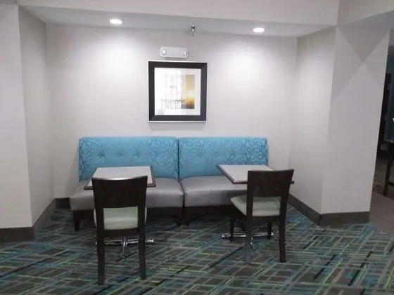 Best Western Red River Inn - Yeme / İçme