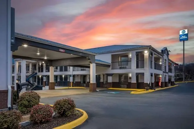 Best Western Royal Inn - Dış Mekan