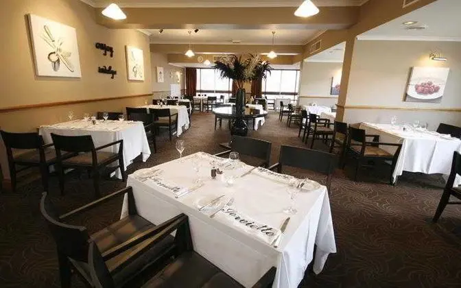 BEST WESTERN Sanctuary Inn