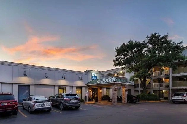 Best Western Savannah Historic District - Dış Mekan