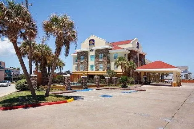 Best Western Seawall Inn & Suites By The Beach
