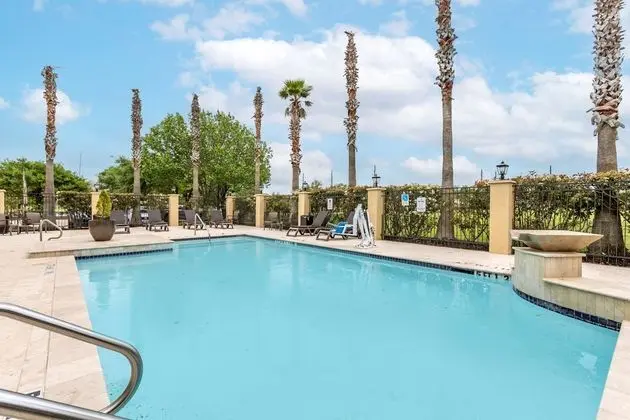 Best Western Sugarland Inn - Havuz