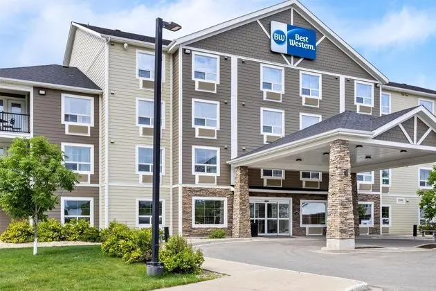 Best Western Thompson Hotel & Suites - Dış Mekan
