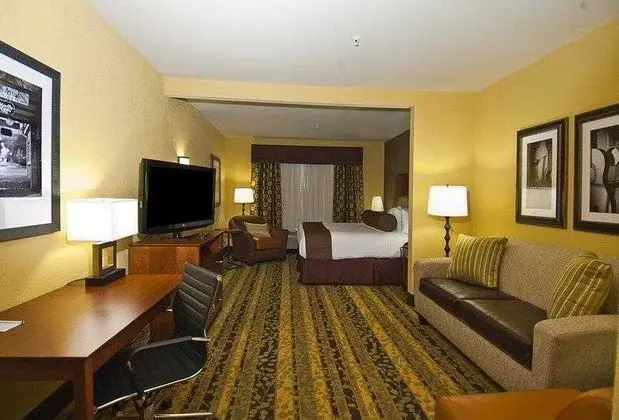 Best Western Tupelo Inn & Suites