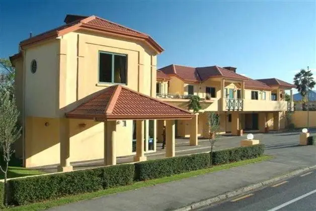 Best Western Tuscany Gardens