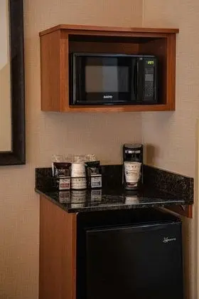 Best Western University Inn & Suites - Oda