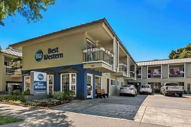 Best Western University Lodge - Dış Mekan