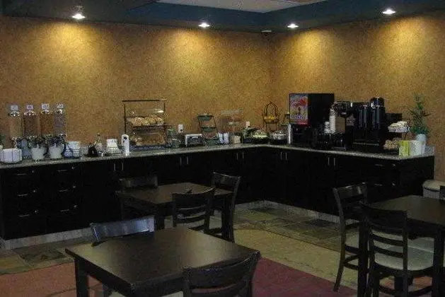 Best Western Wainwright Inn & Suites