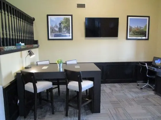 Best Western Warrensburg Inn - Lobi