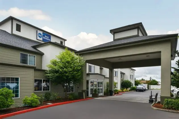 BEST WESTERN Woodland Inn