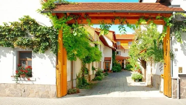 Hotel Bett und Frühstück - Dış Mekan