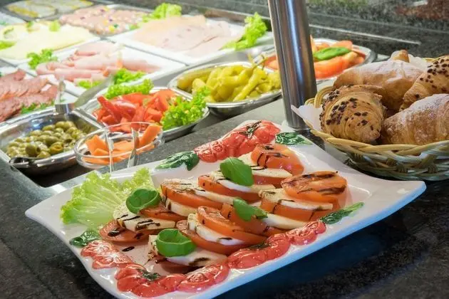 Hotel Bettstadl - Landshut - Yerinde Yemek