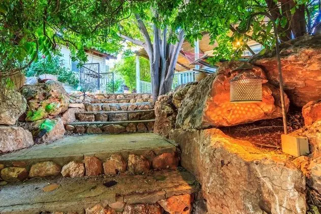 Betzel Haella - Dış Mekan