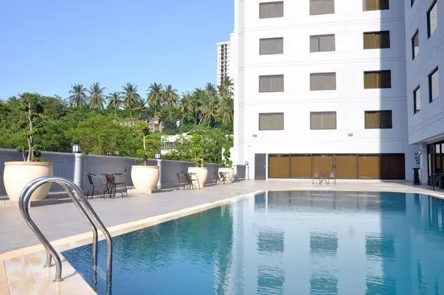 Beverly Hotel Batam - Havuz