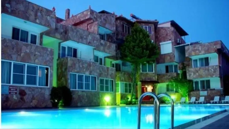 Beykonağı Otel - Havuz
