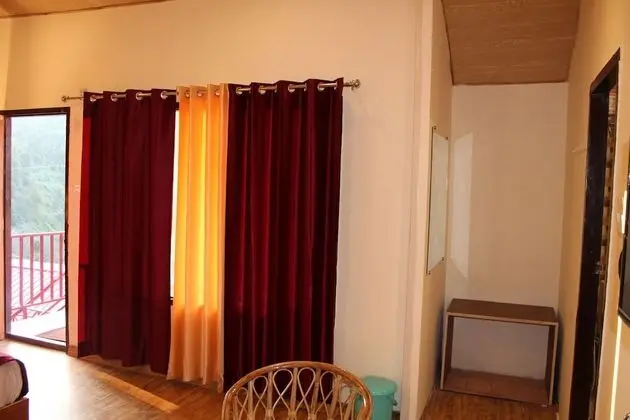 Beyond Stay Kastura Kanatal - Lobi