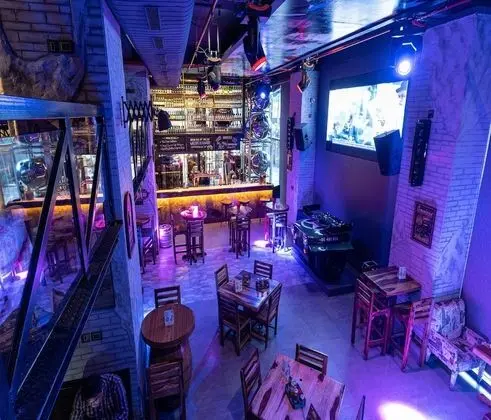 Beyzaa Hotel & SuitesKolkata - Yerinde Yemek