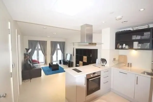 Bezier Apartments by MySquare