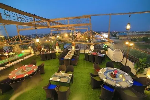 Hotel Bharat Palace