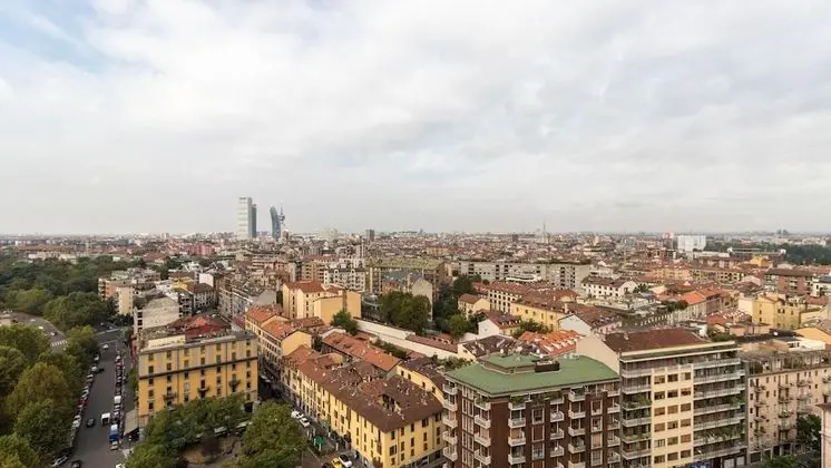 Biancamano 2