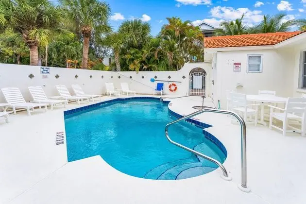 Bianco Sands by Beachside Management - Havuz