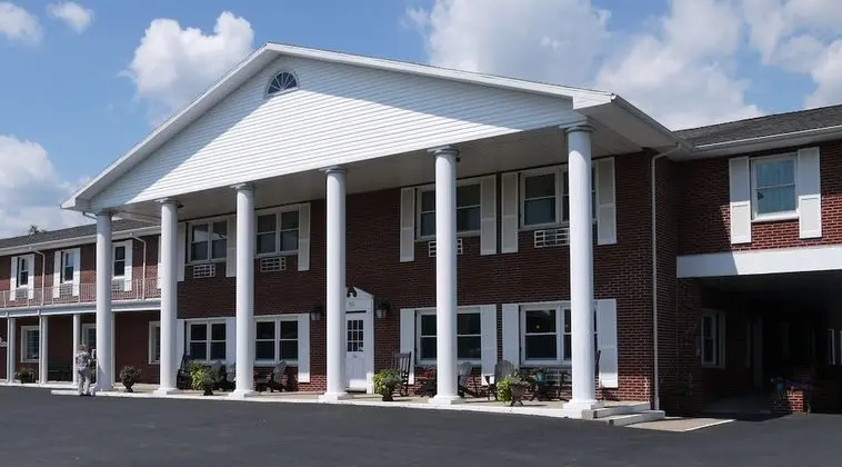 Bicentennial Inn