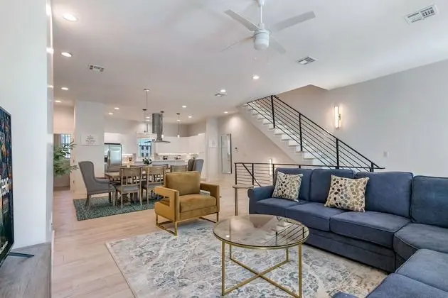 Bienville Inviting 4 Bedroom near City Amenities
