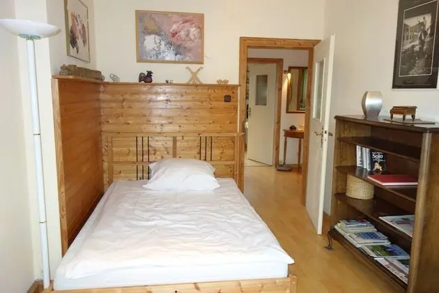 Big 2 Room Apartment with Balcony