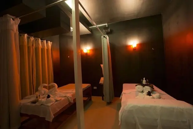 Big 8 Corporate Hotel - Spa