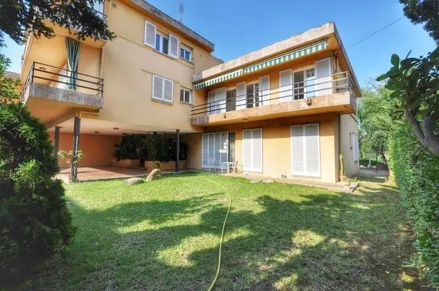 Big Apartment Caprabo - Dış Mekan