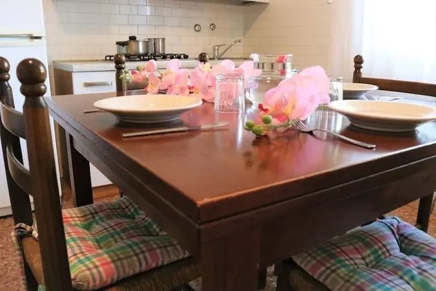 Big Apartment on the Ground Floor - Near the Beach by Beahost Rentals - Yerinde Yemek