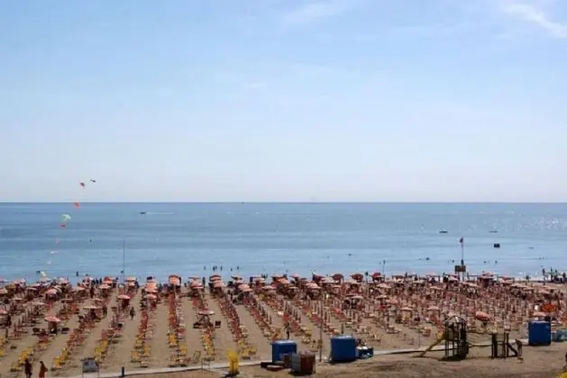 Big Apartment With Terrace - Stunning Residence Big Pool, Tennis, Volleyball - Plaj