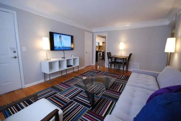 The Big Awesome 2BR 1BA Condo L - Includes Bi-weekly Cleanings w Linen Change - Oda