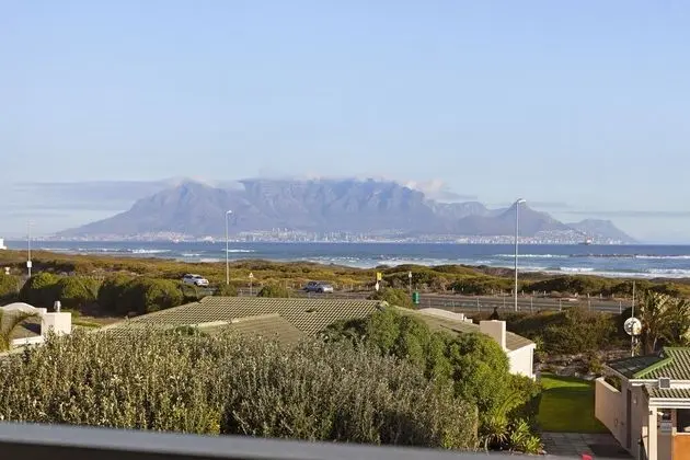 Big Bay Beach Club 21
