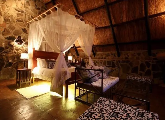 Big Cave Camp - Lodge On The Rocks - Oda