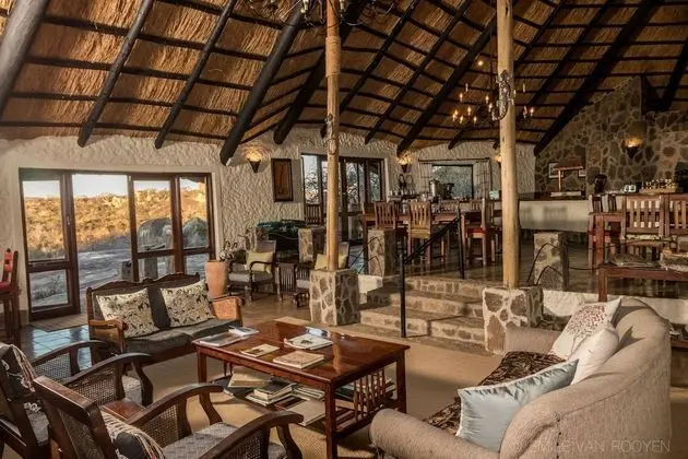 Big Cave Camp - Lodge On The Rocks - Yerinde Yemek