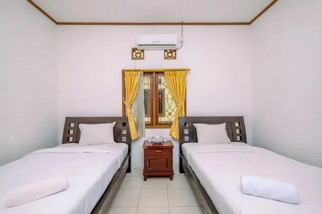 Big And Comfy Studio At Graha Wishnu Guest House - Oda