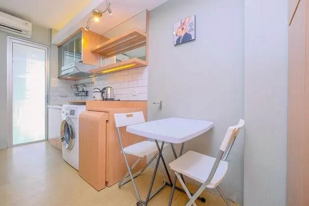 Big And Cozy 1Br Bassura City Apartment Near Mall - İç Mekan