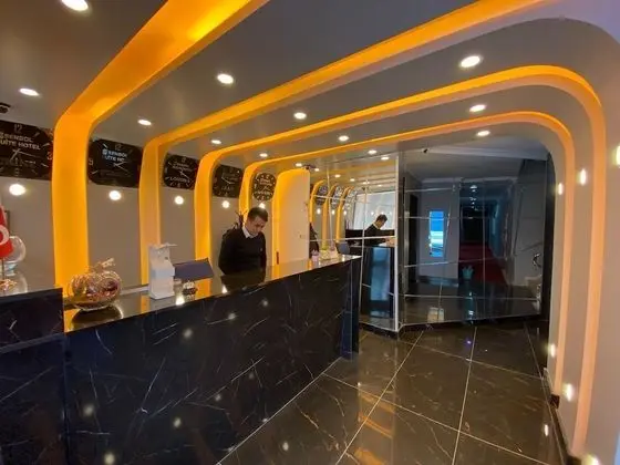 Big Life Hotel - Lobi