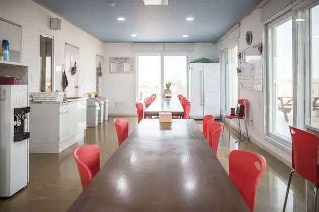 Big O Show Guesthouse - Hostel