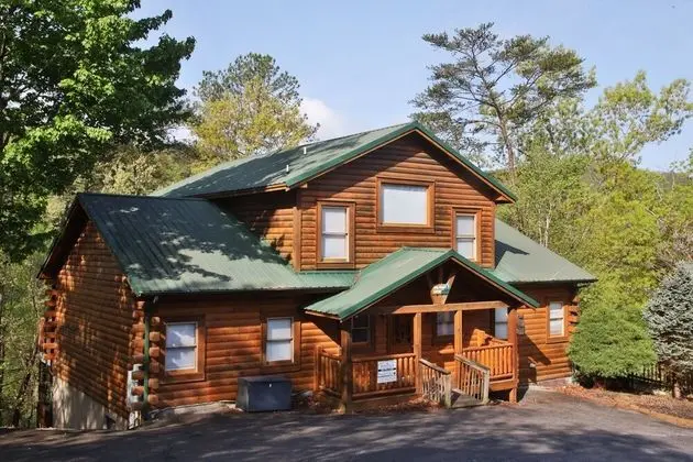 Big Pine Lodge - Six Bedroom Cabin