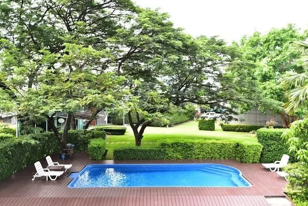 Big Tree Residence Suvarnabhumi - Havuz