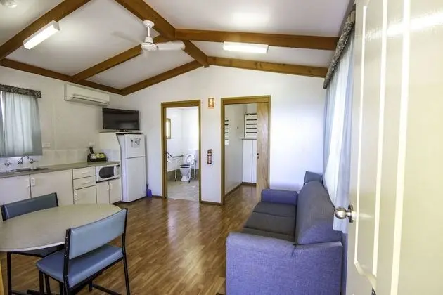 BIG4 Breeze Holiday Park – Mannum - Oda Düzeni