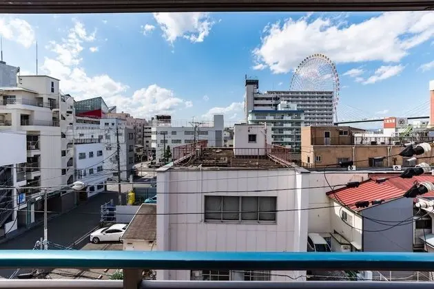 Bijou Suites Ferries Wheel View