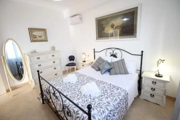 Bilocale Conca Climatizzato - Wi-fi in Villa in Pieno Relax - Oda