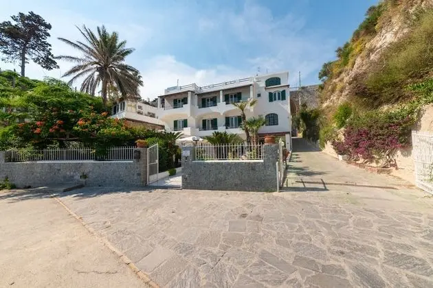 Villa Bina Sea Hotel - Dış Mekan