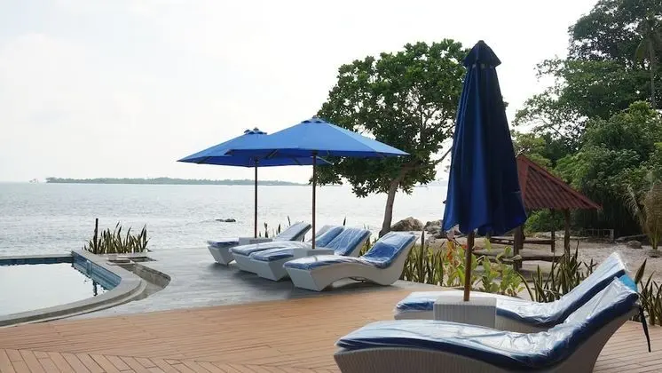 Bintan Pearl Beach Resort - Havuz