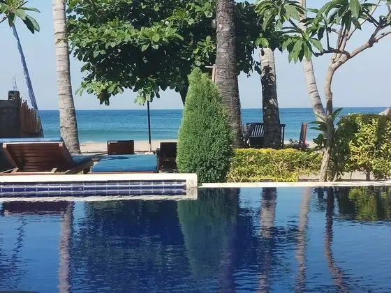 Bintang Beach Villas